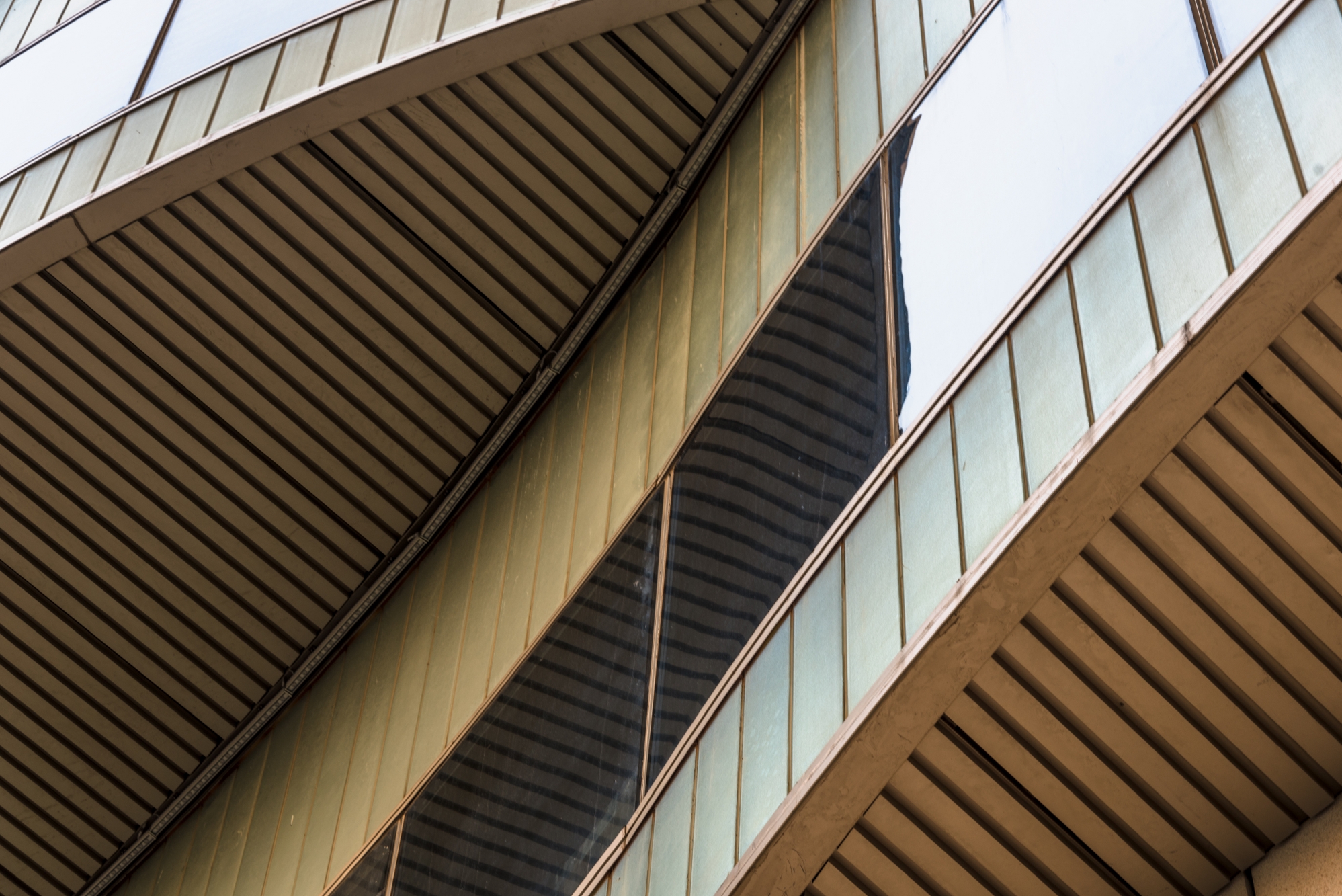 What Is Cladding? A Complete Guide for Homeowners & Trade