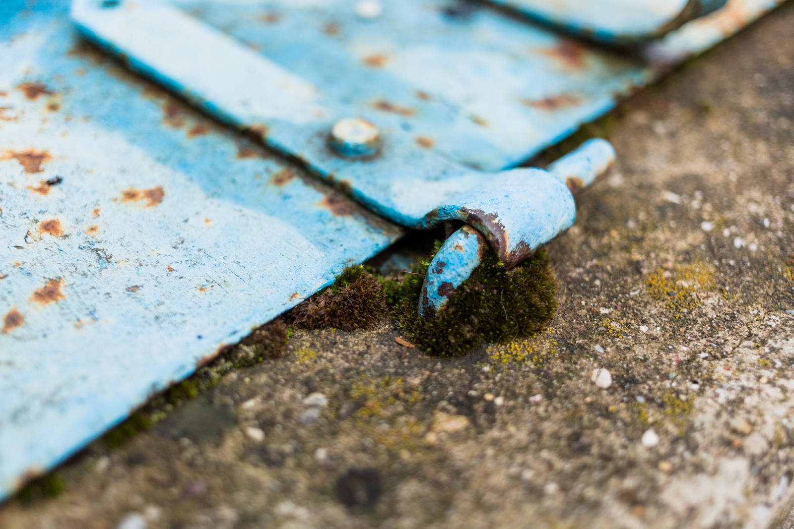outside rust erosion
